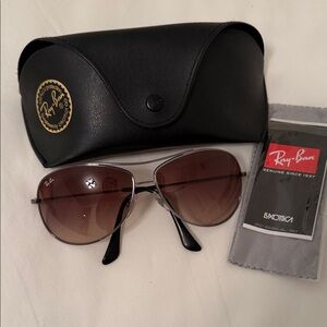 Ray-Ban Aviator Sunglasses with Brown Gradient Lenses